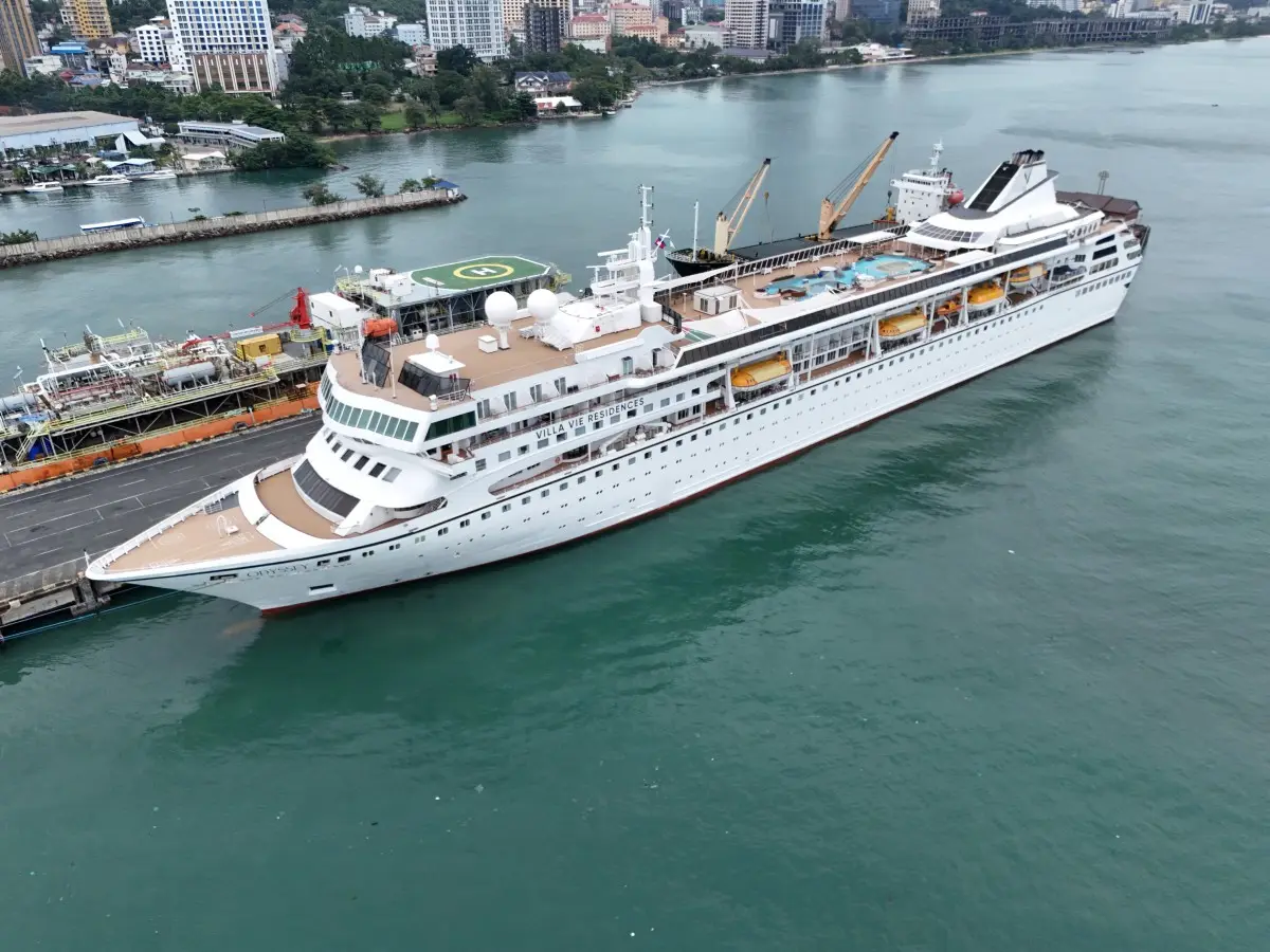 ‘Abandon ship!’ 200 cruise passengers stranded in Cambodia as company runs out of cash