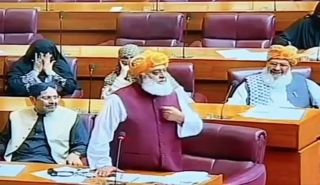 ‘Koi sharam hoti hai?’: Pakistani lawmaker Maulana Fazlur Rehman mocks defence minister Khawaja Asif over Munir’s Iran visit
