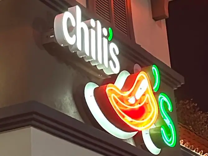 Cleaning chemical mistaken for sugar: Customers suffer chemical burns after drinking margaritas at US Chili’s outlet