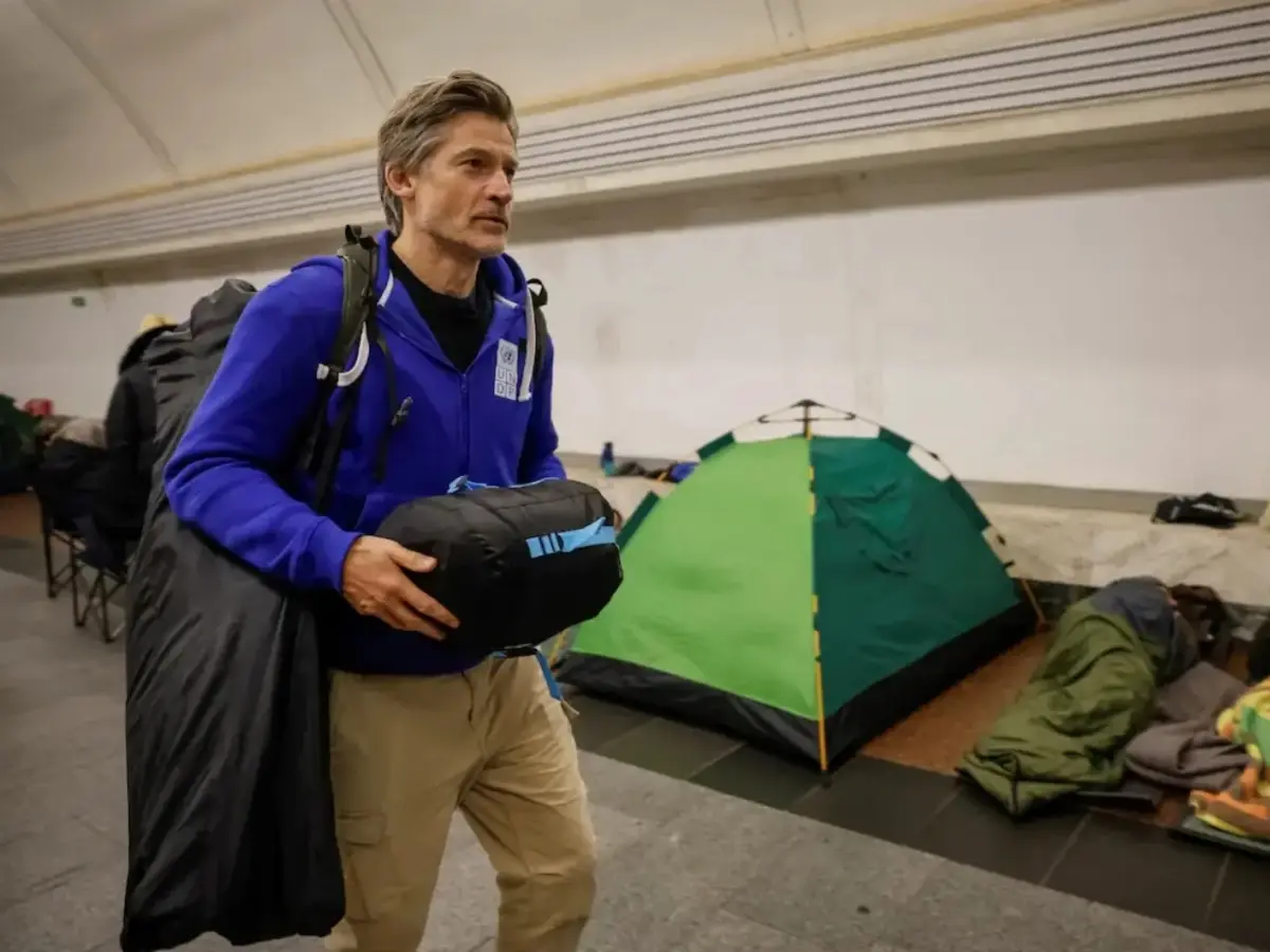 Game of Thrones actor Nikolaj Coster-Waldau takes shelter alongside Kyiv residents amid air raid threat