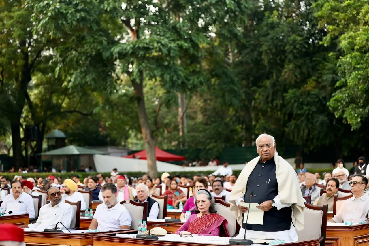 INDIA bloc holds symbolic ‘public impeachment’ of CEC Gyanesh Kumar, lists 6 charges | Watch